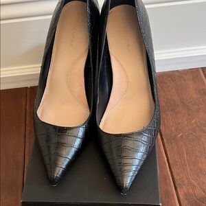 Banana Republic Black Croc-Patterned Heels Size 10